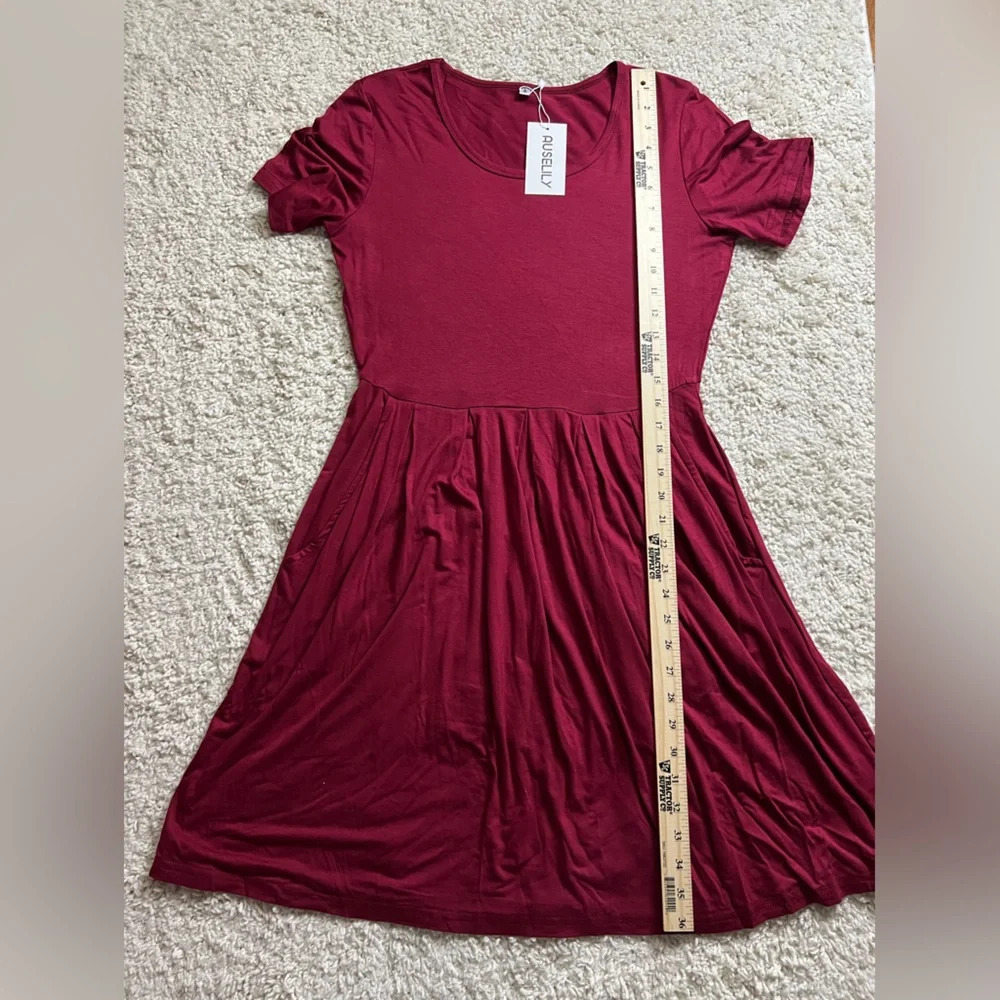 Size Medium Women’s Auselily Burgundy Dress NWT - Picture 4 of 6